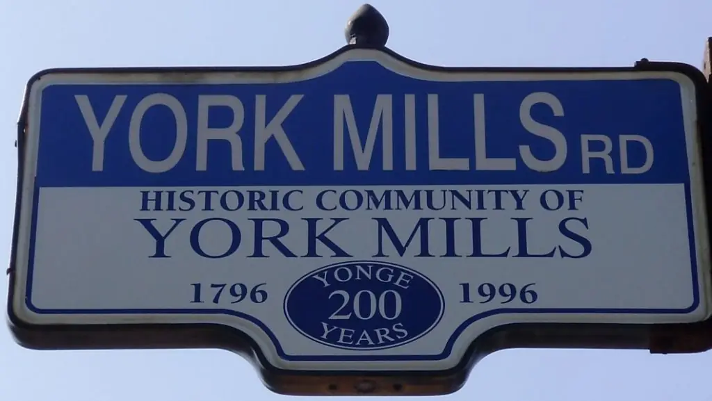 York_Mills_Road_Sign