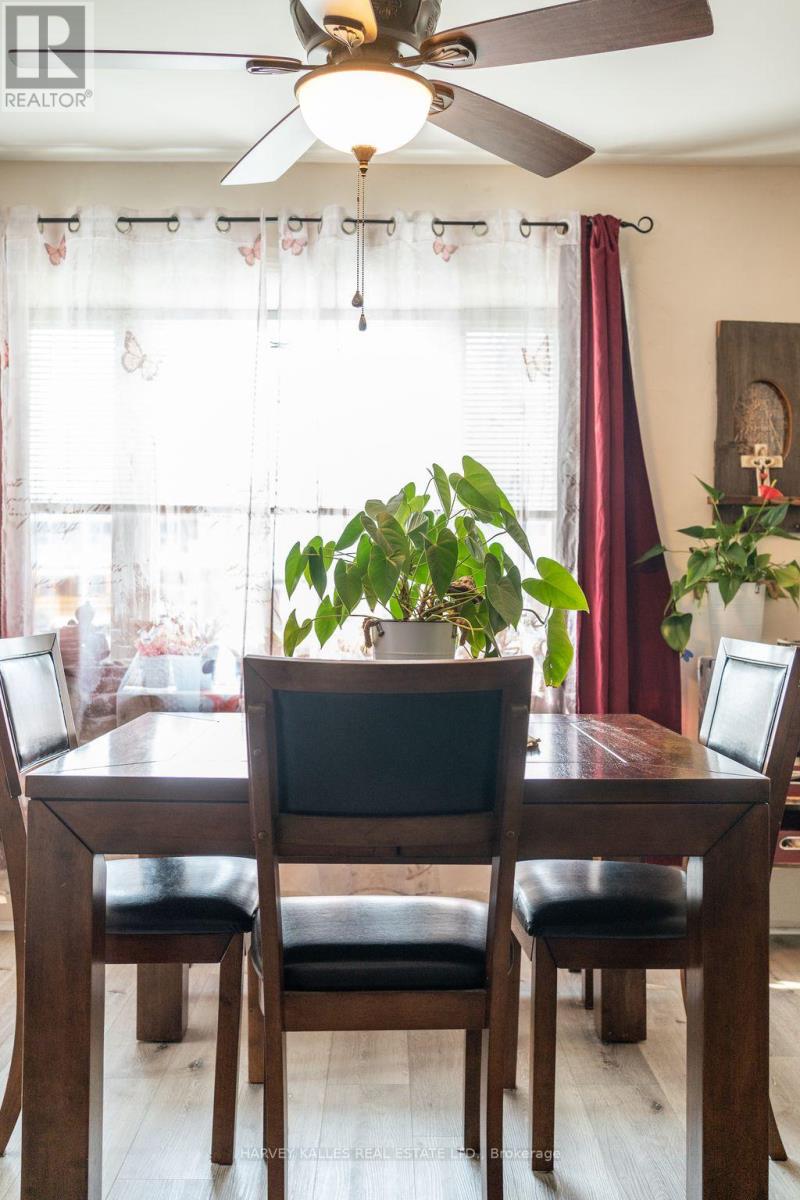 46 Barker Street, Prince Edward County, Ontario  K0K 2T0 - Photo 11 - X12281326