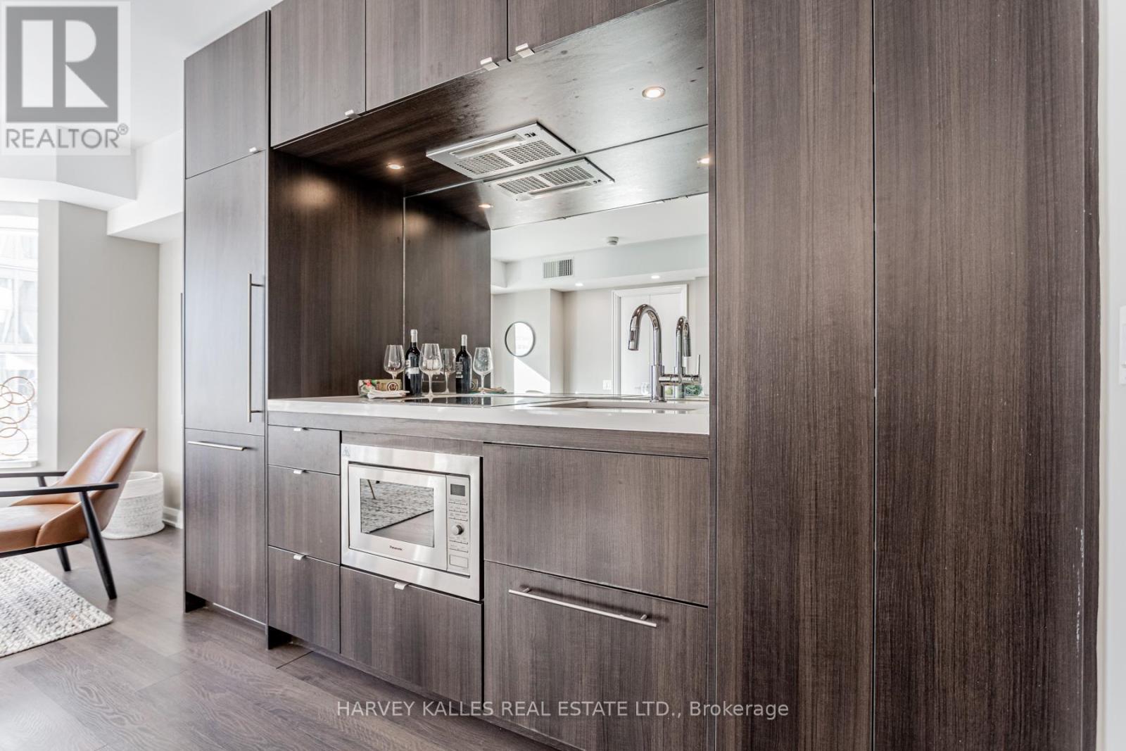 2308 - 155 Yorkville Avenue, Toronto, Ontario  M5R 1C4 - Photo 15 - C12290228