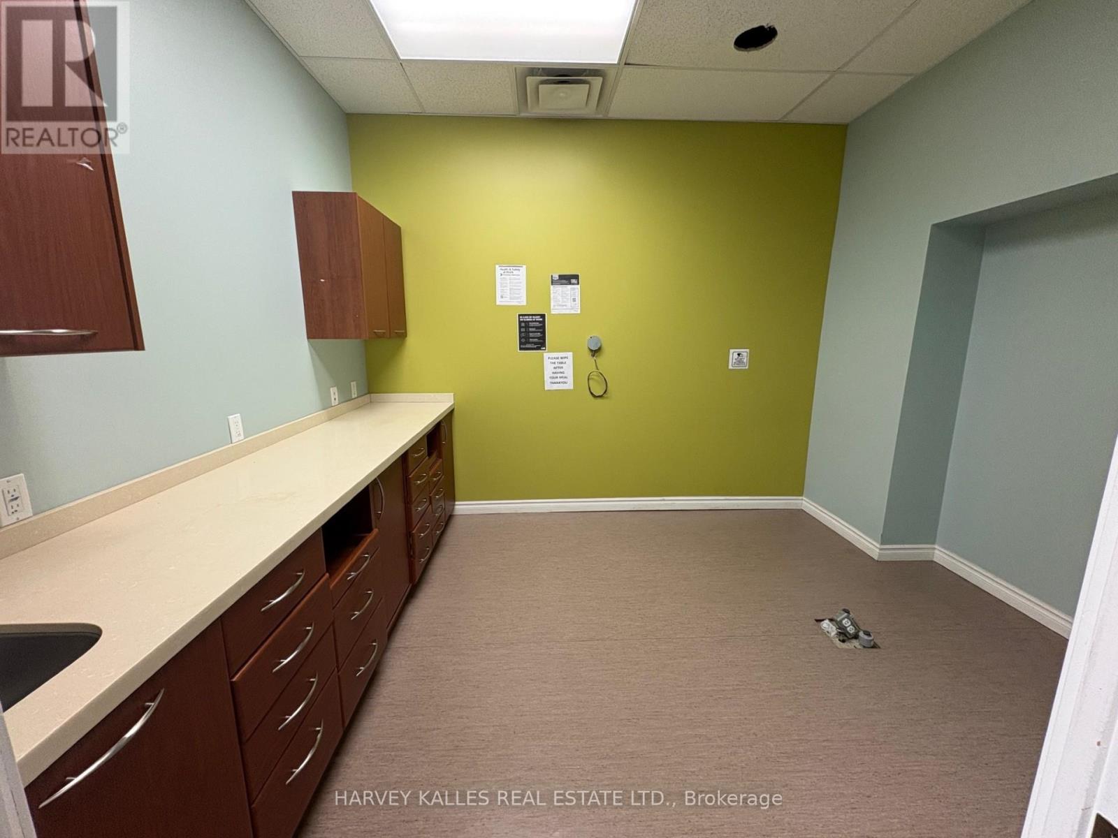 1476 Queen Street W, Toronto, Ontario  M6K 1M4 - Photo 7 - W12339137