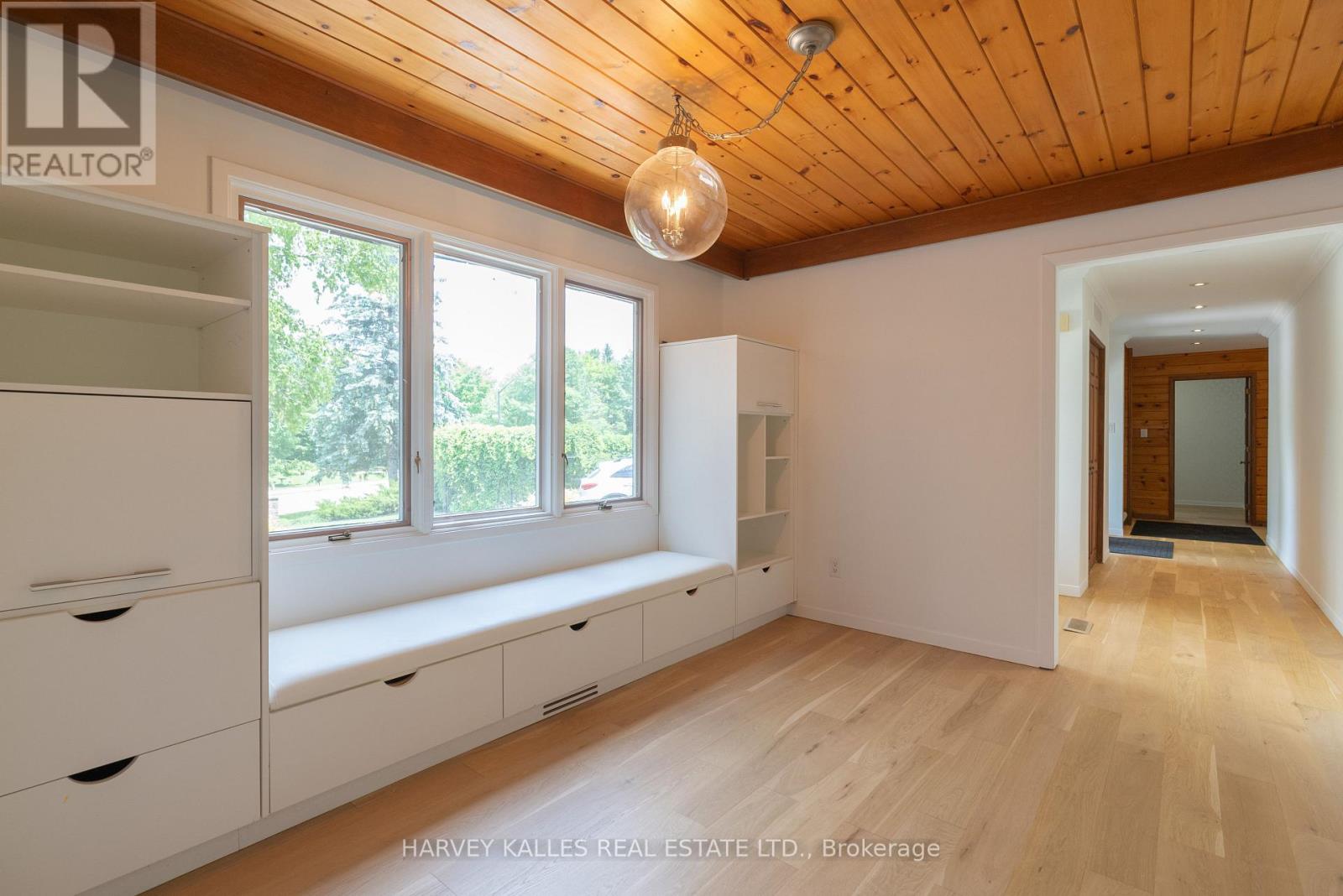 23 Royal Oak Drive, Barrie, Ontario  L4N 7S5 - Photo 16 - S12365110