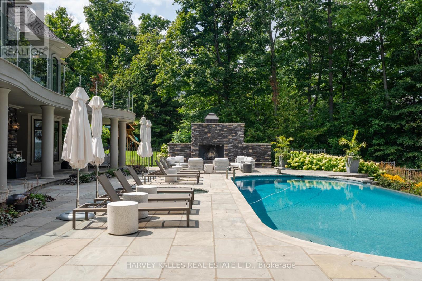 1562 Ladywood Way, Innisfil, Ontario  L9S 2T7 - Photo 15 - N12368768