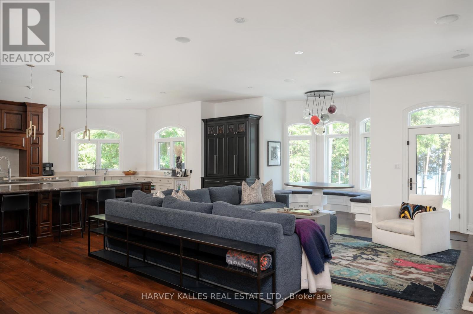 1562 Ladywood Way, Innisfil, Ontario  L9S 2T7 - Photo 24 - N12368768