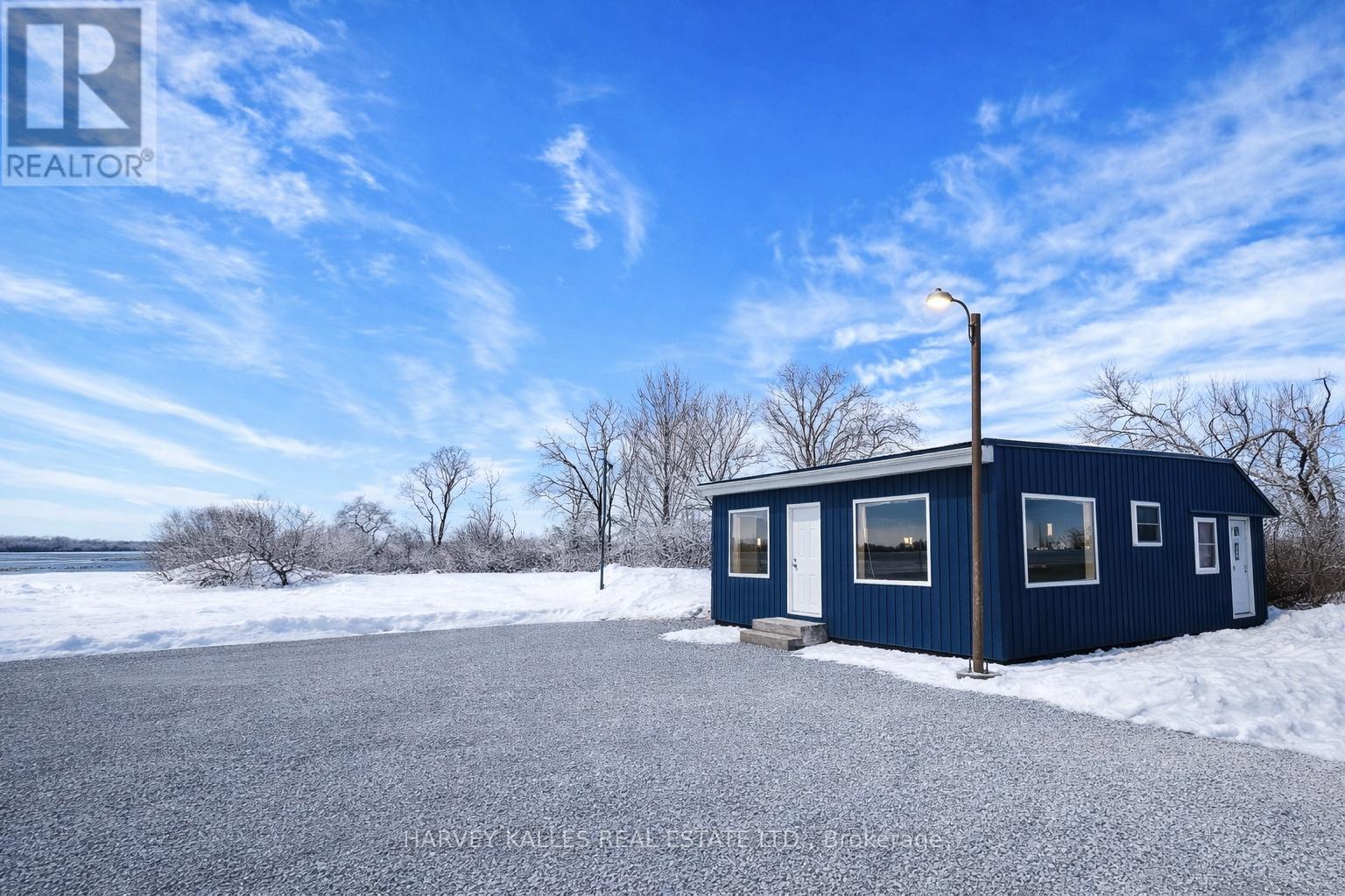 11 MELVILLE ROAD, Prince Edward County, Ontario