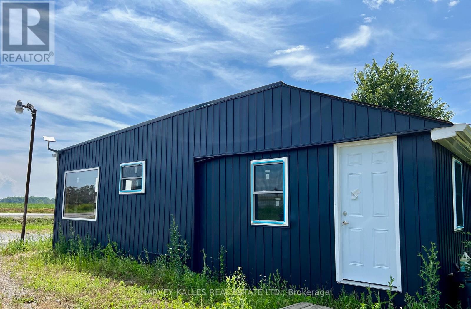 11 Melville Road, Prince Edward County, Ontario  K0K 1T0 - Photo 8 - X12373016