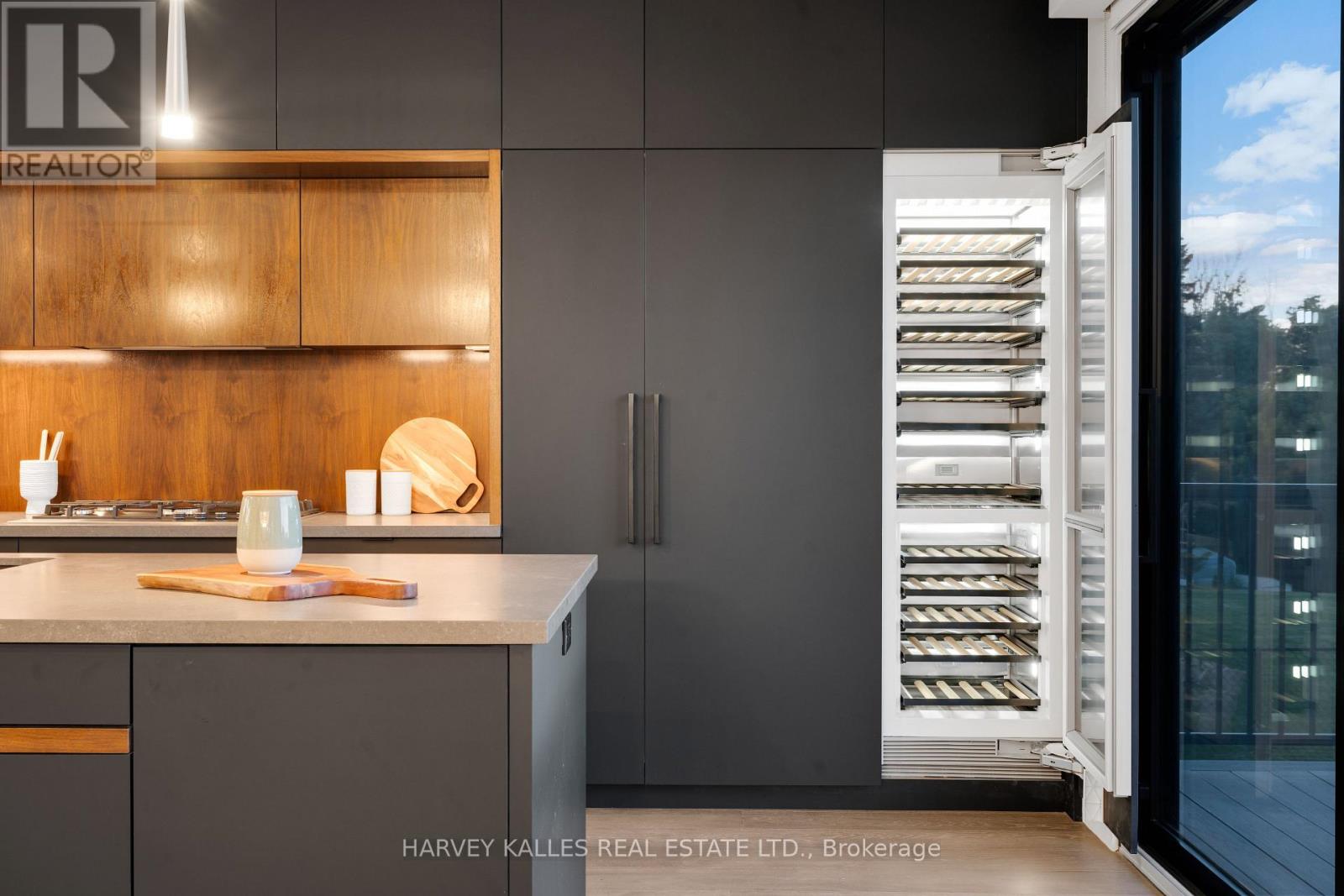 29 Peru Road, Milton, Ontario  L9T 2V5 - Photo 10 - W12378913