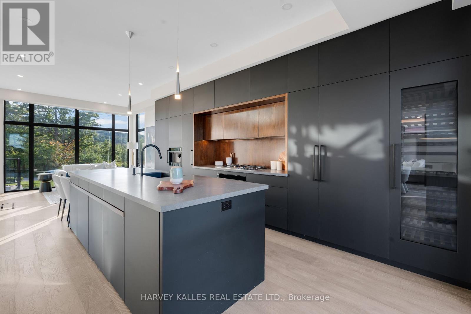 29 Peru Road, Milton, Ontario  L9T 2V5 - Photo 11 - W12378913