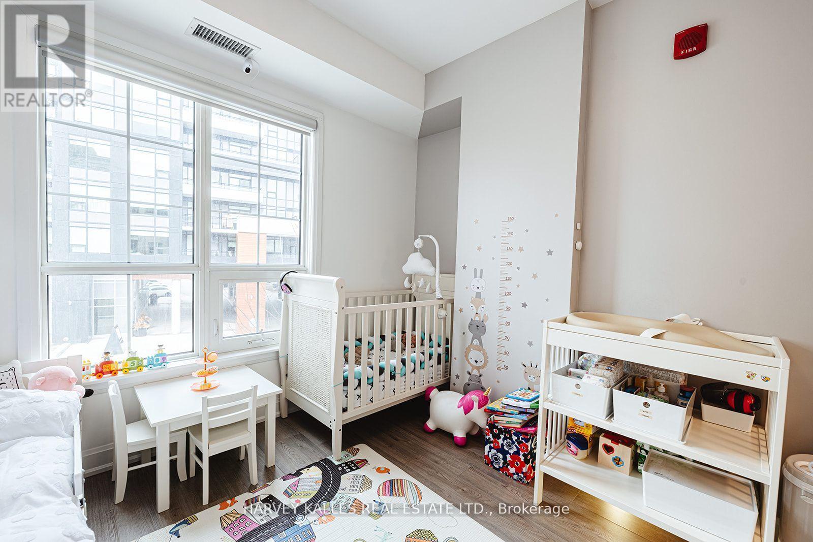 227 - 216 Oak Park Boulevard, Oakville, Ontario  L6H 0K3 - Photo 22 - W12382298