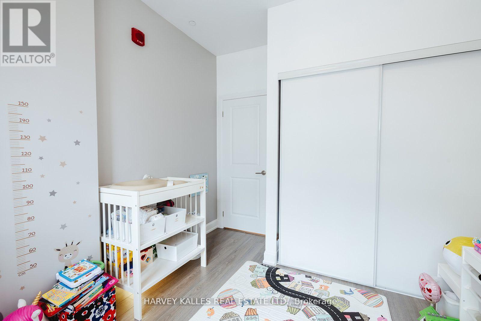 227 - 216 Oak Park Boulevard, Oakville, Ontario  L6H 0K3 - Photo 24 - W12382298