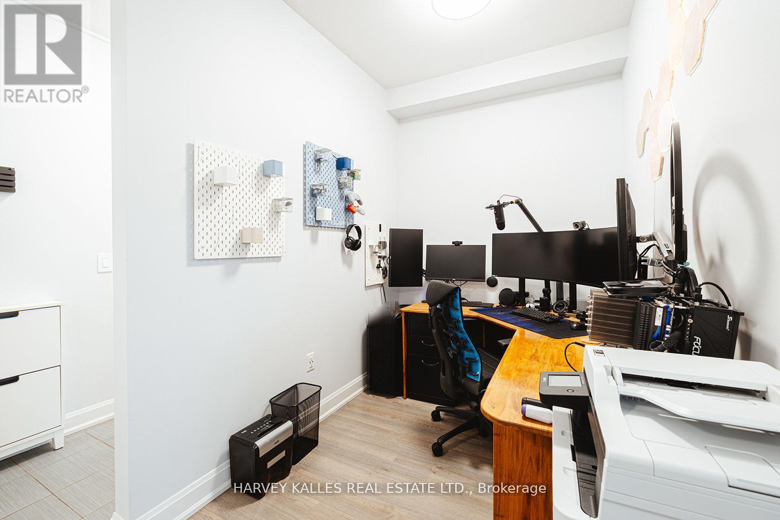 227 - 216 Oak Park Boulevard, Oakville, Ontario  L6H 0K3 - Photo 36 - W12382298