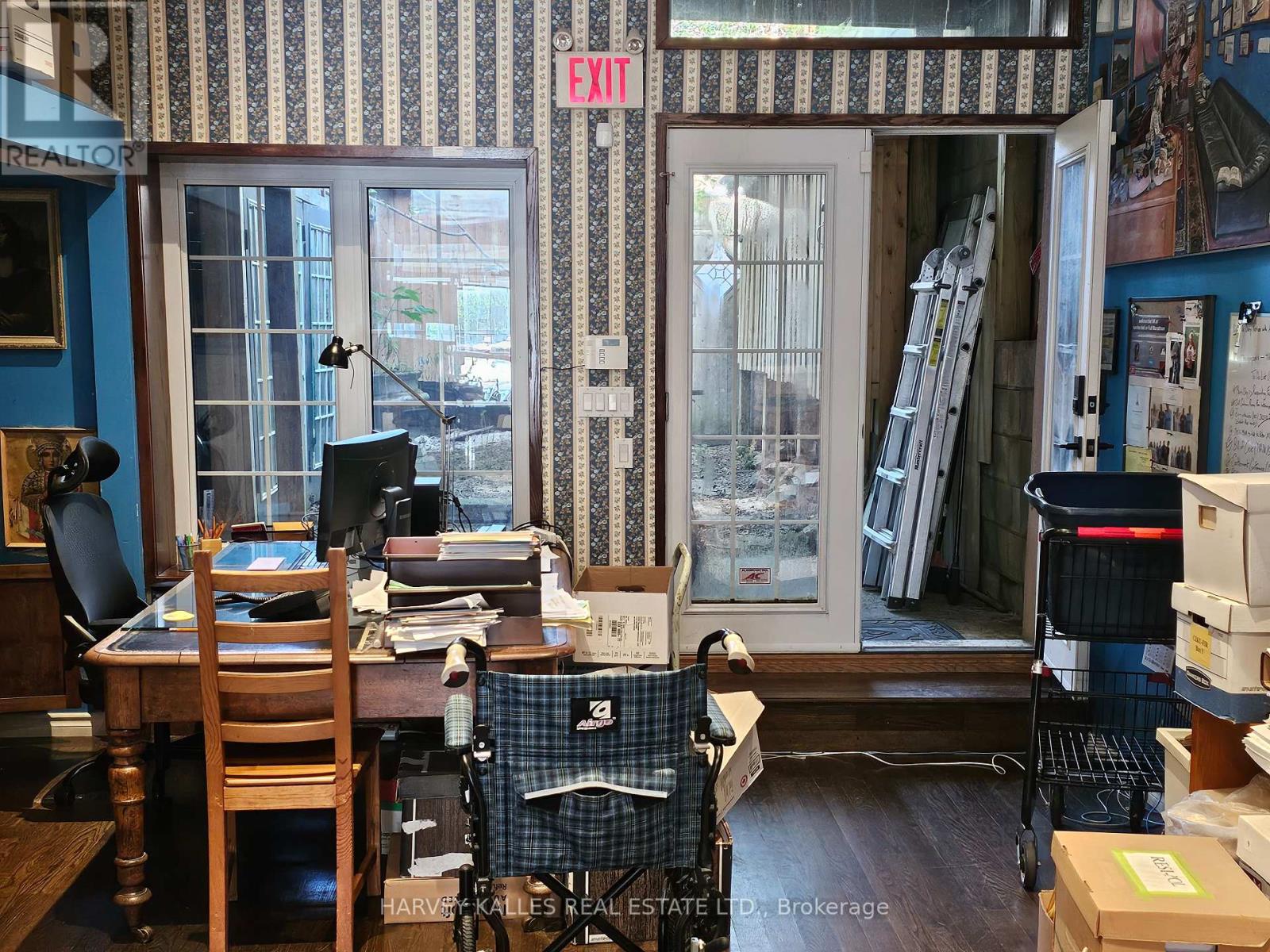 183 Augusta Avenue, Toronto, Ontario  M5T 2L4 - Photo 8 - C12383078