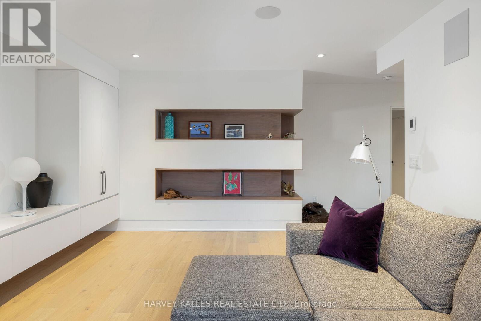 30 Edenbrook Hill, Toronto, Ontario M9A 3Z6 - Photo 44 - W12405349