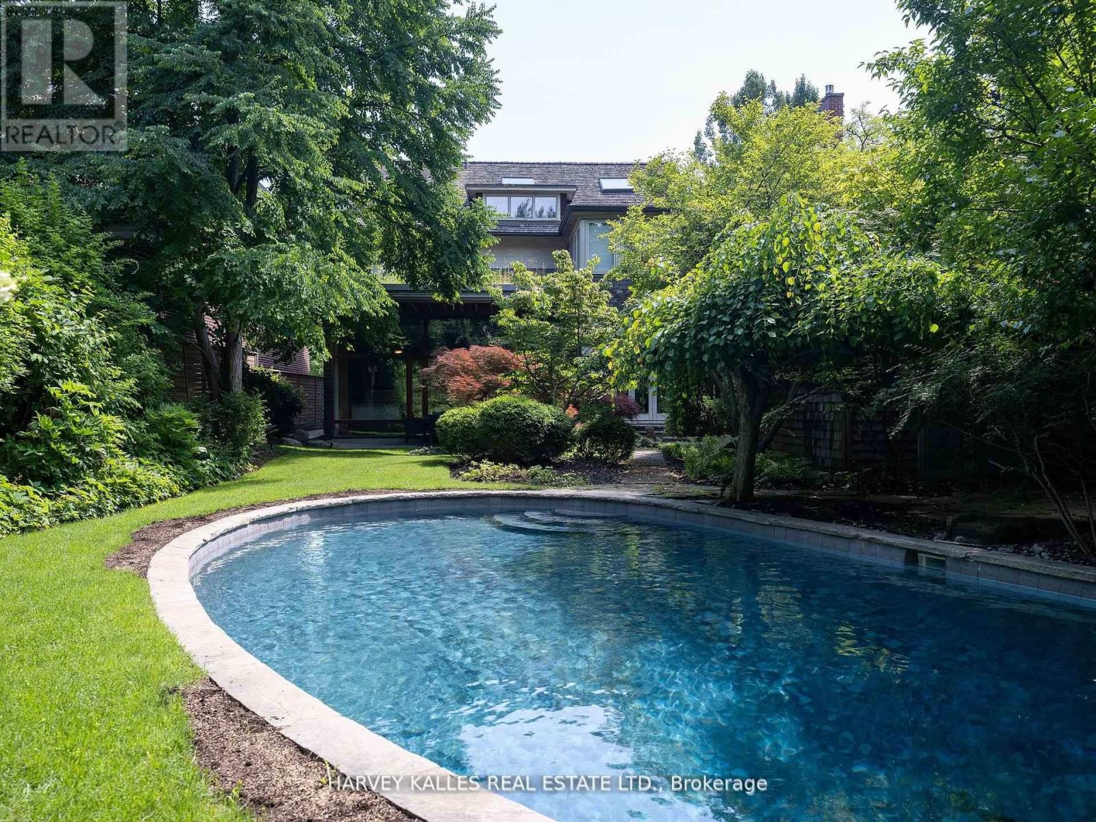 38 Dunvegan Road, Toronto, Ontario M4V 2P6 - Photo 13 - C12406560