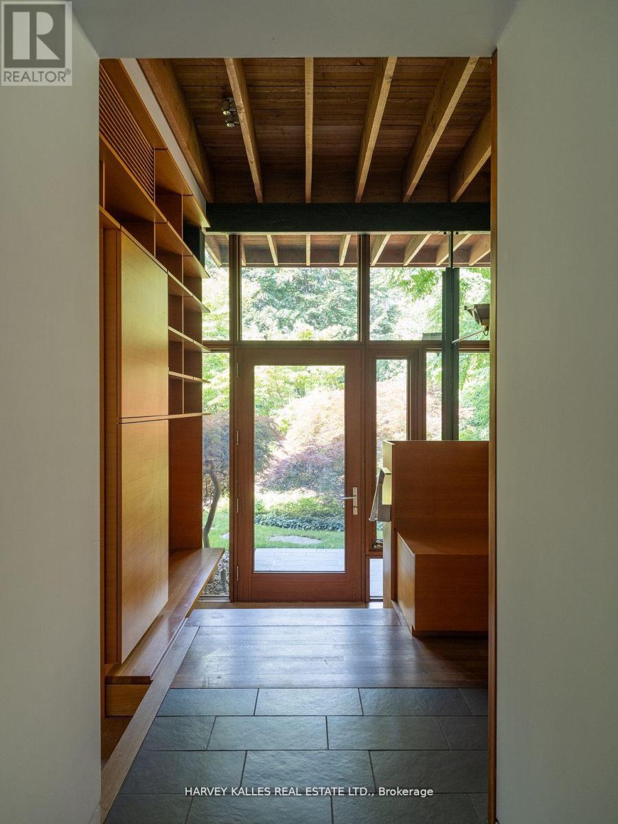 38 Dunvegan Road, Toronto, Ontario M4V 2P6 - Photo 16 - C12406560