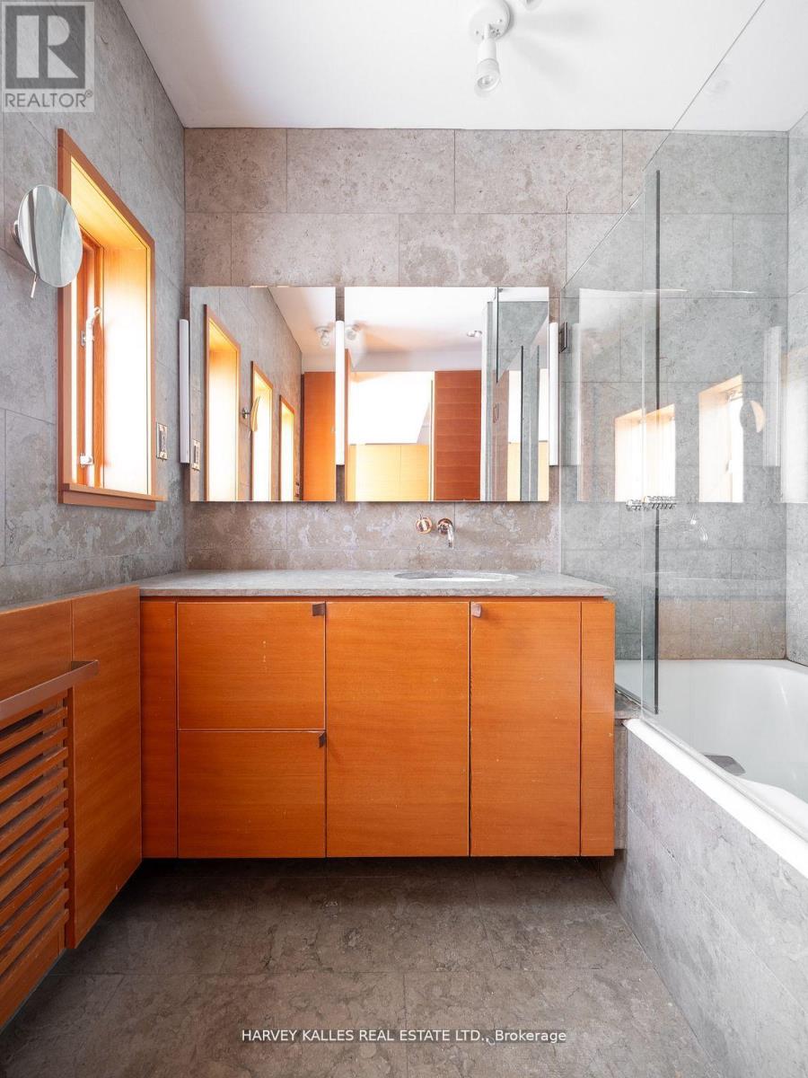 38 Dunvegan Road, Toronto, Ontario M4V 2P6 - Photo 20 - C12406560