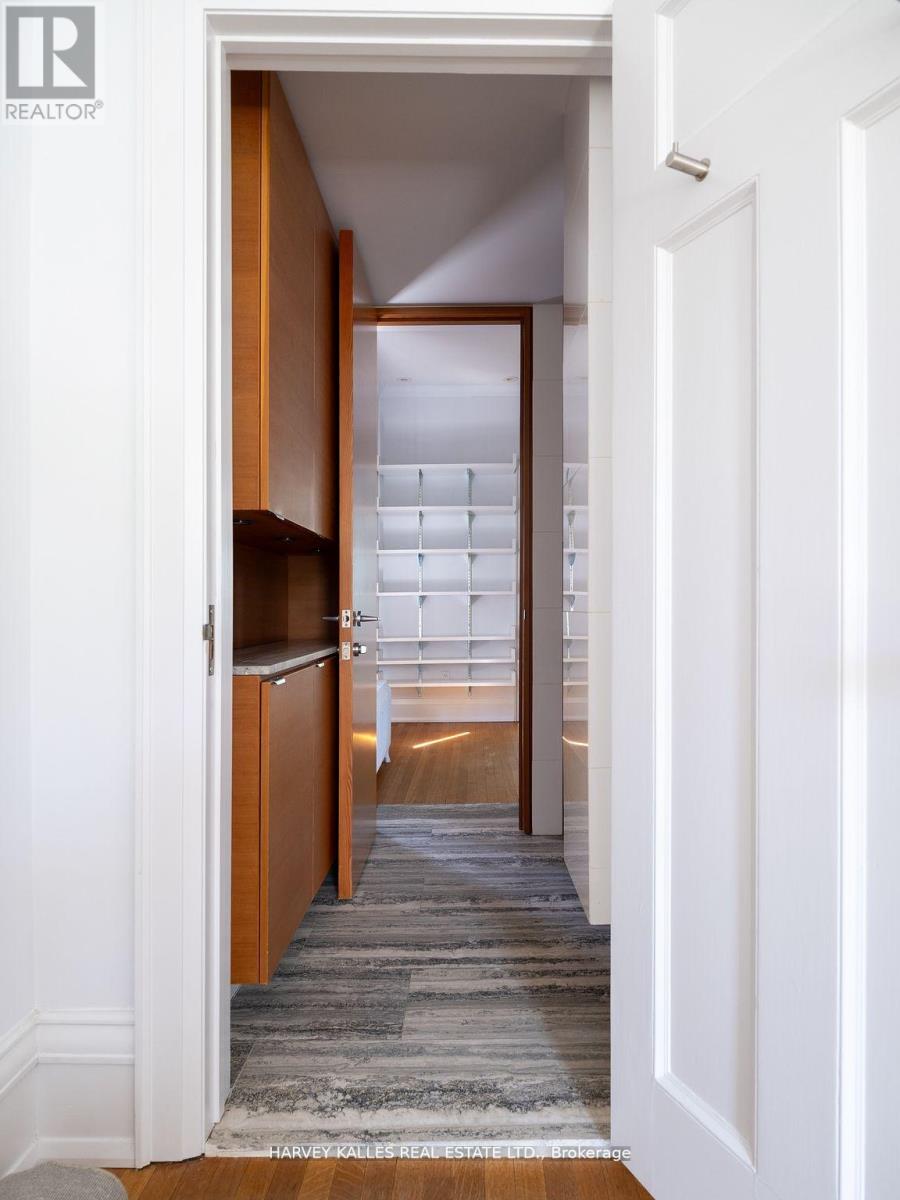 38 Dunvegan Road, Toronto, Ontario M4V 2P6 - Photo 22 - C12406560