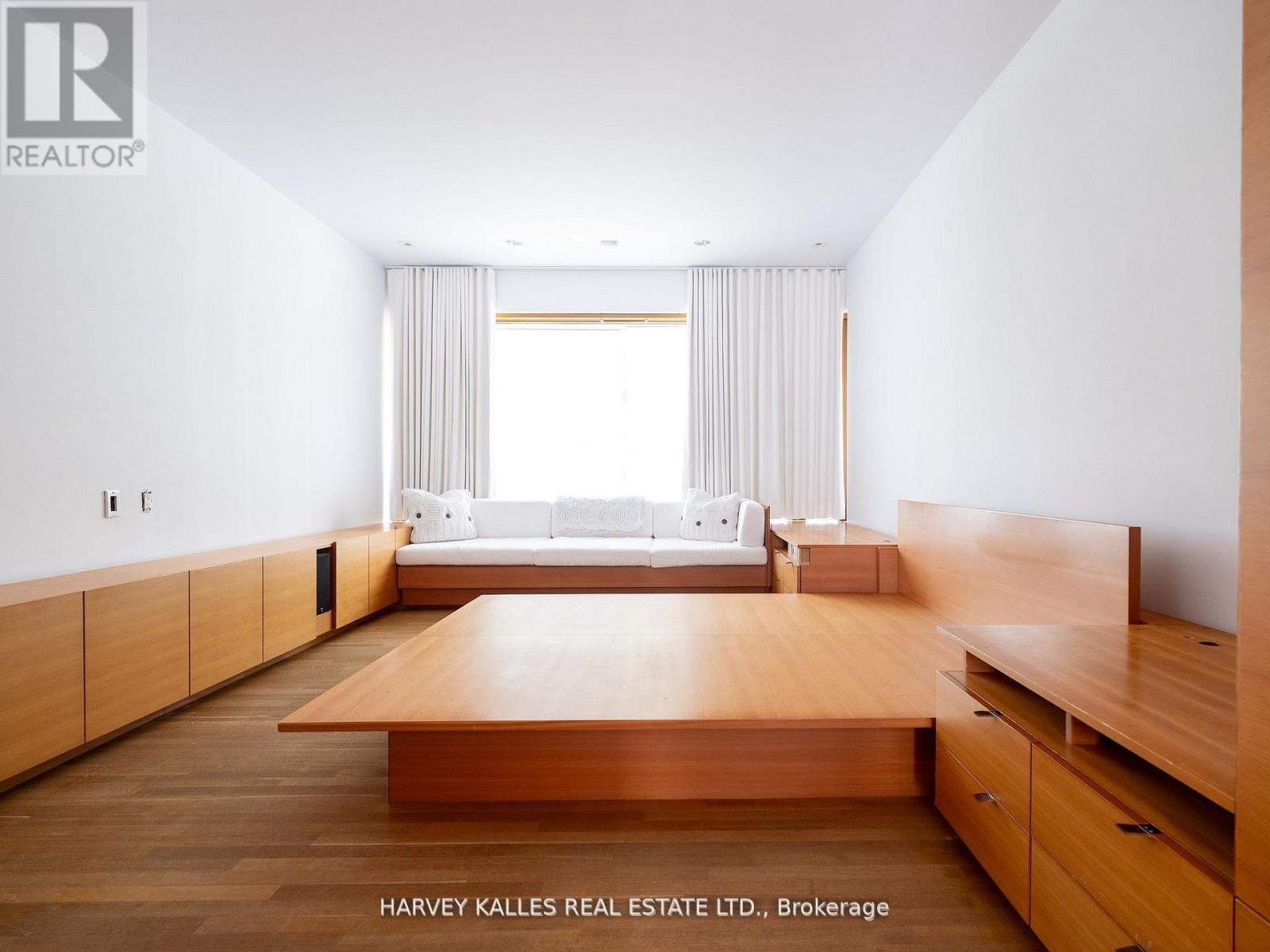 38 Dunvegan Road, Toronto, Ontario M4V 2P6 - Photo 23 - C12406560