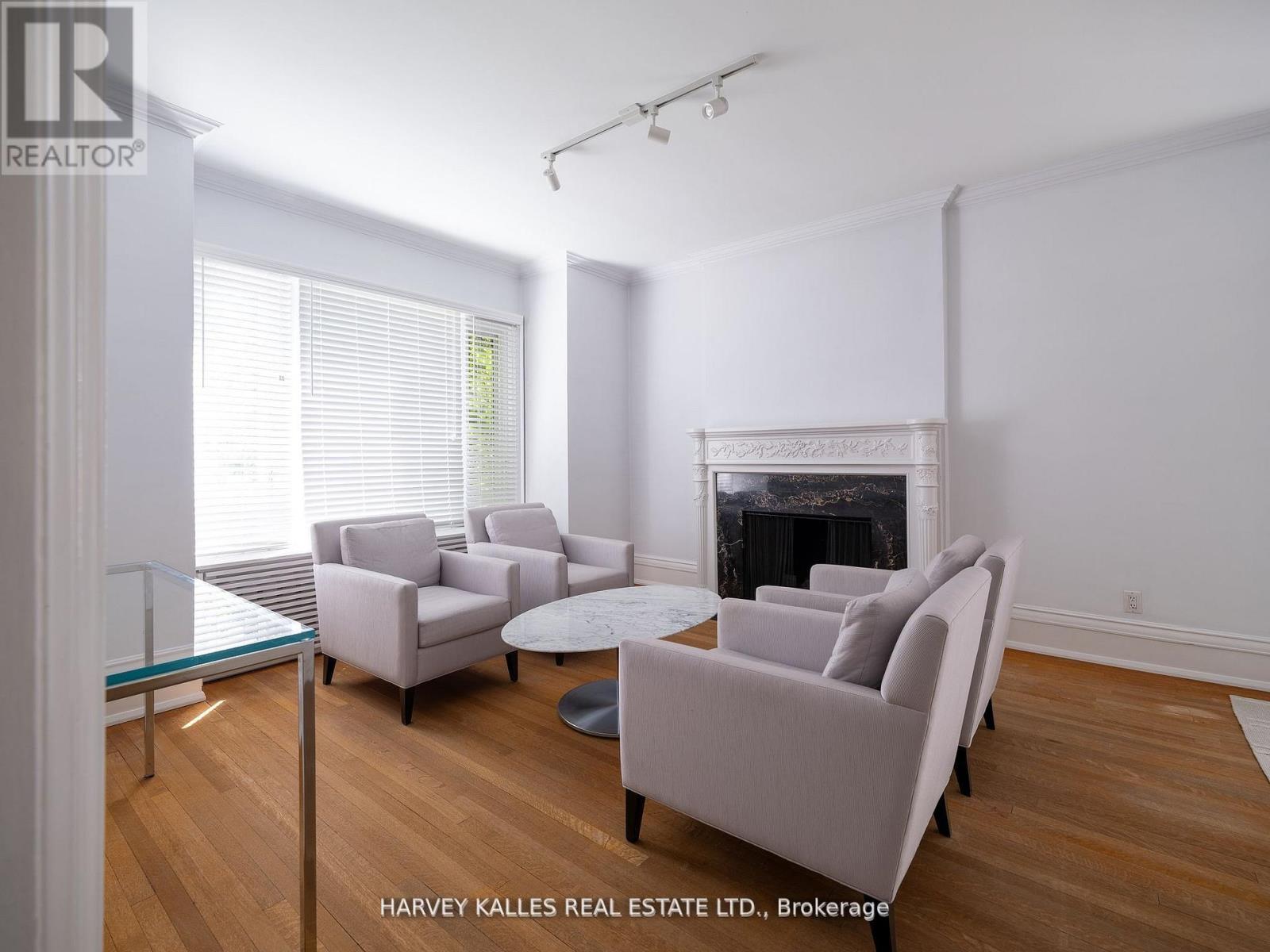 38 Dunvegan Road, Toronto, Ontario M4V 2P6 - Photo 5 - C12406560