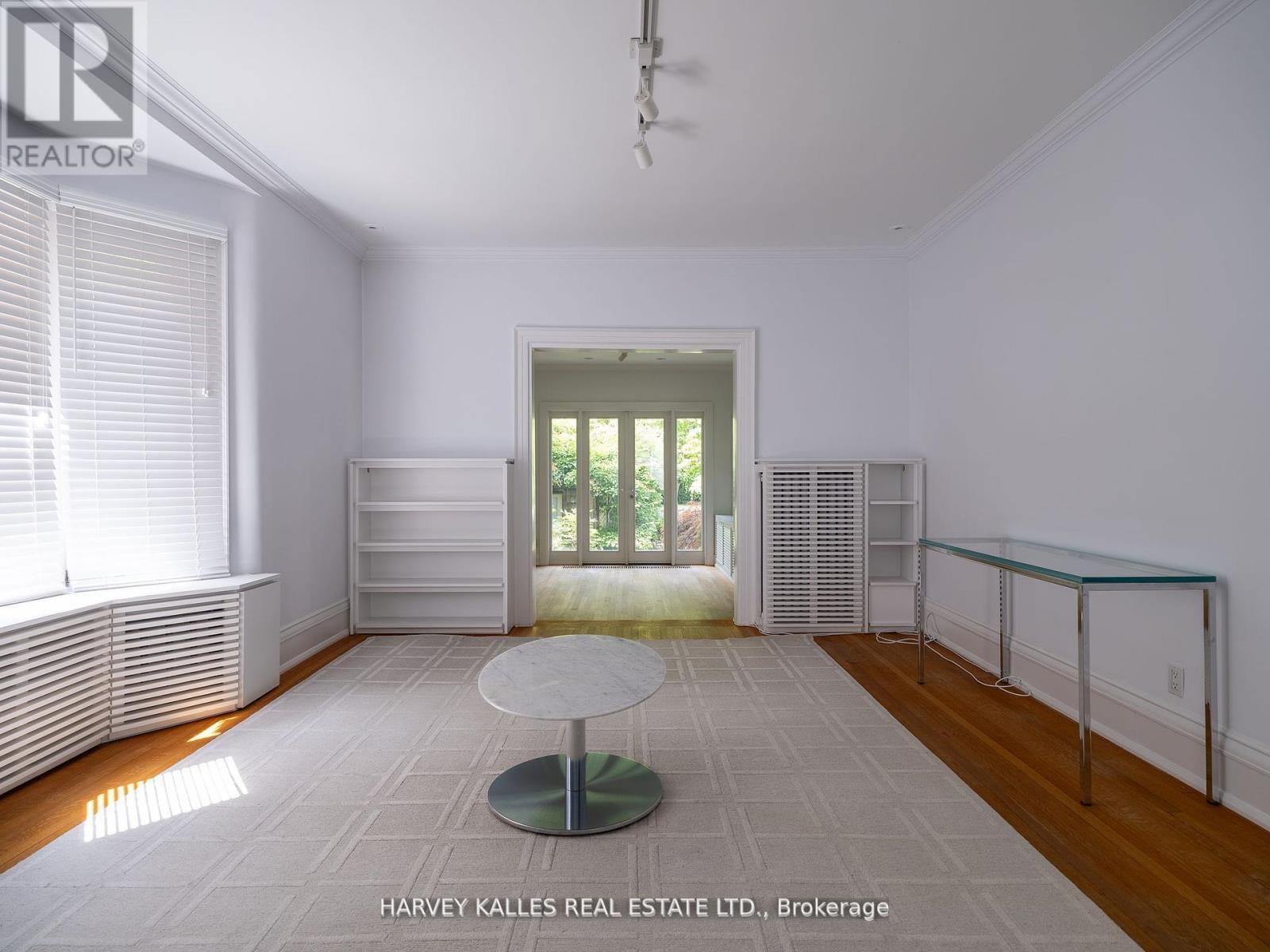 38 Dunvegan Road, Toronto, Ontario M4V 2P6 - Photo 8 - C12406560