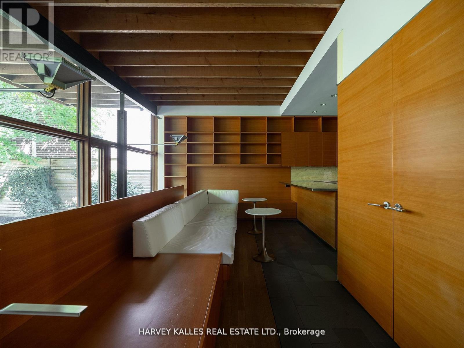 38 Dunvegan Road, Toronto, Ontario M4V 2P6 - Photo 9 - C12406560