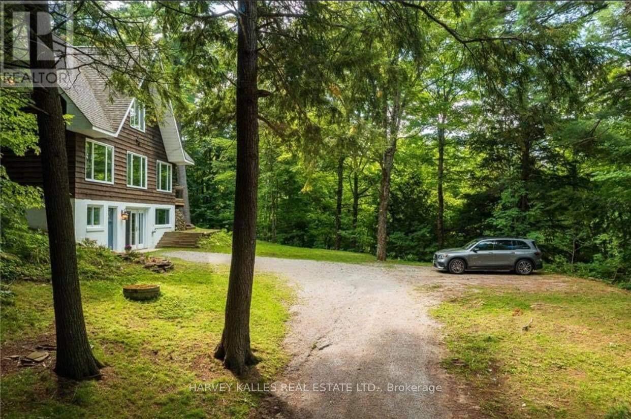 1047 Ransley Road, Minden Hills, Ontario  K0M 2K0 - Photo 9 - X12398551