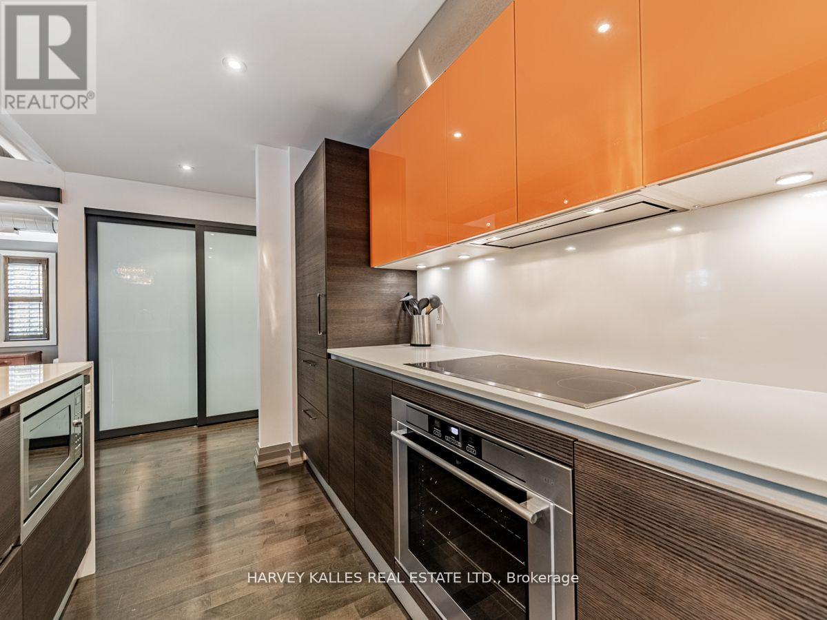 80 Centre Street, Vaughan, Ontario  L4J 1E9 - Photo 11 - N12408820