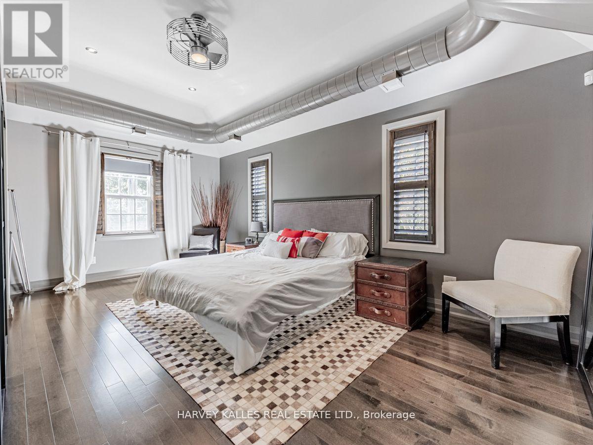 80 Centre Street, Vaughan, Ontario  L4J 1E9 - Photo 13 - N12408820