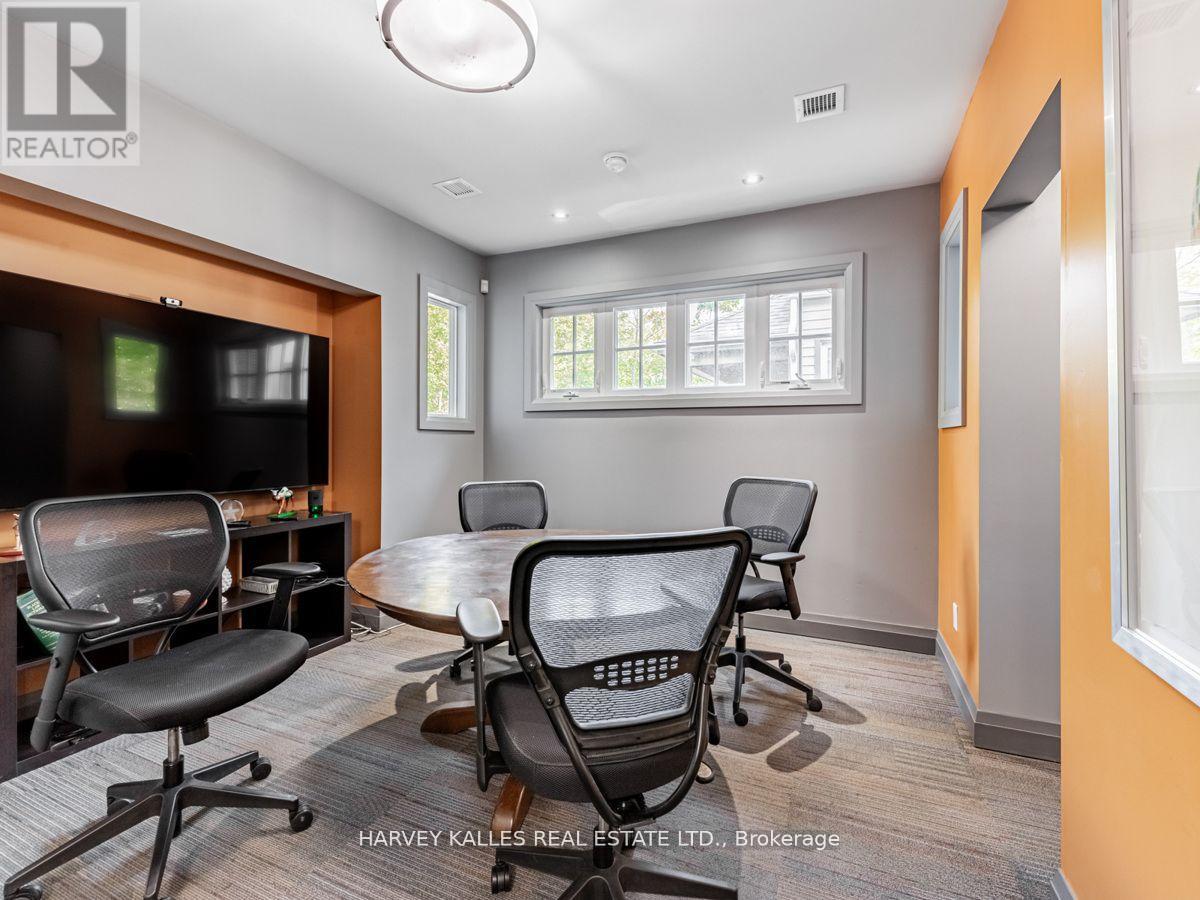 80 Centre Street, Vaughan, Ontario  L4J 1E9 - Photo 19 - N12408820