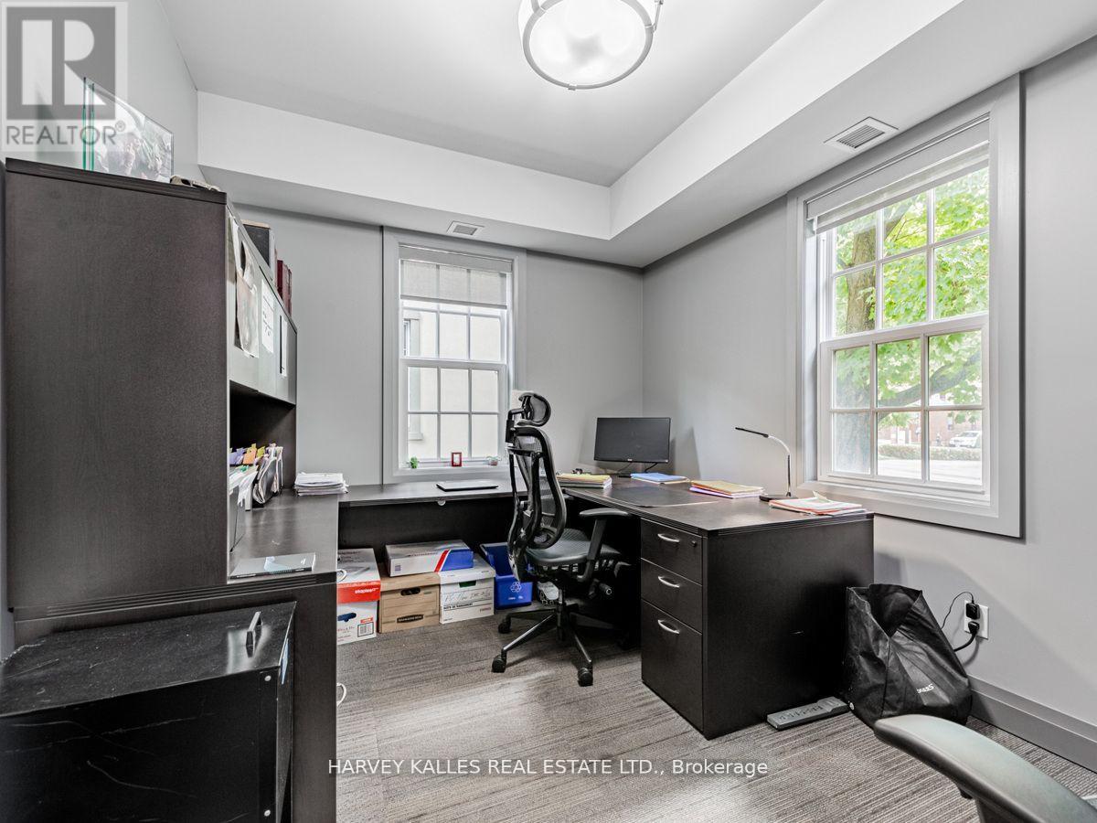 80 Centre Street, Vaughan, Ontario  L4J 1E9 - Photo 29 - N12408820