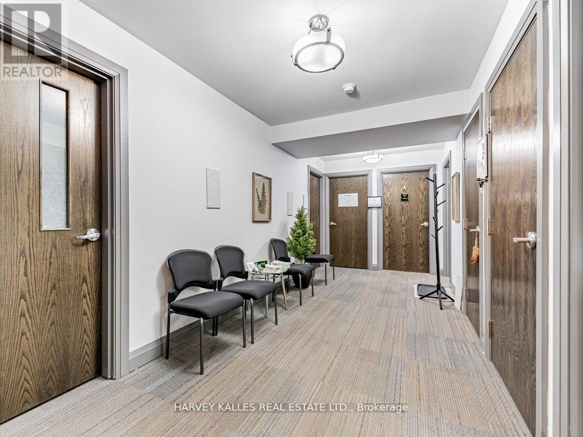 80 Centre Street, Vaughan, Ontario  L4J 1E9 - Photo 31 - N12408820