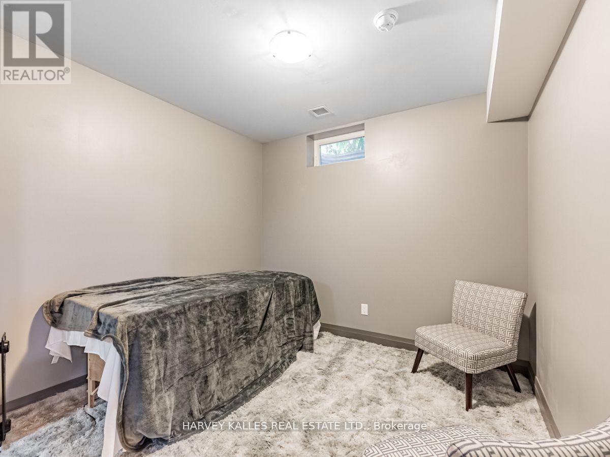 80 Centre Street, Vaughan, Ontario  L4J 1E9 - Photo 33 - N12408820