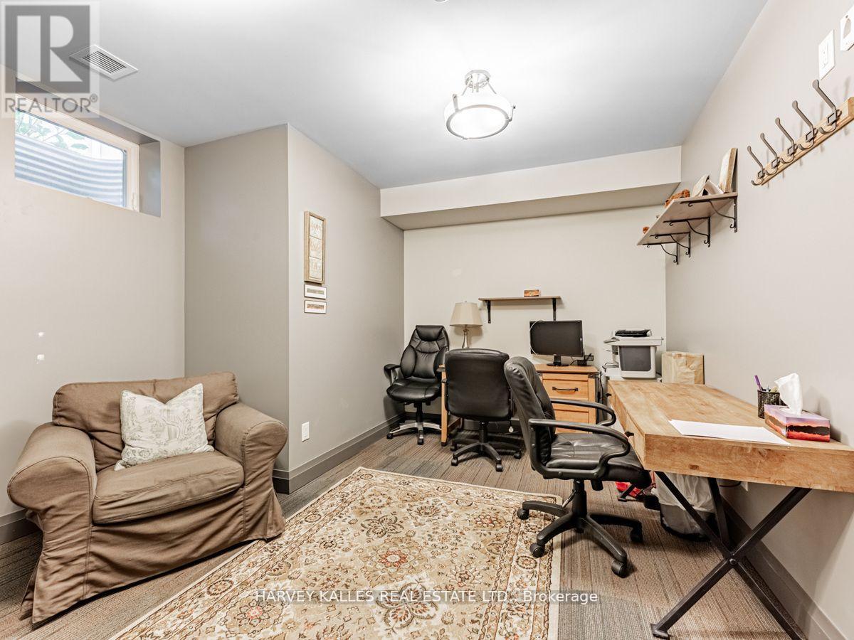 80 Centre Street, Vaughan, Ontario  L4J 1E9 - Photo 34 - N12408820