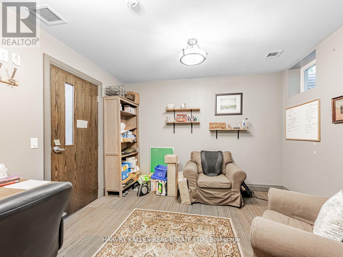 80 Centre Street, Vaughan, Ontario  L4J 1E9 - Photo 35 - N12408820