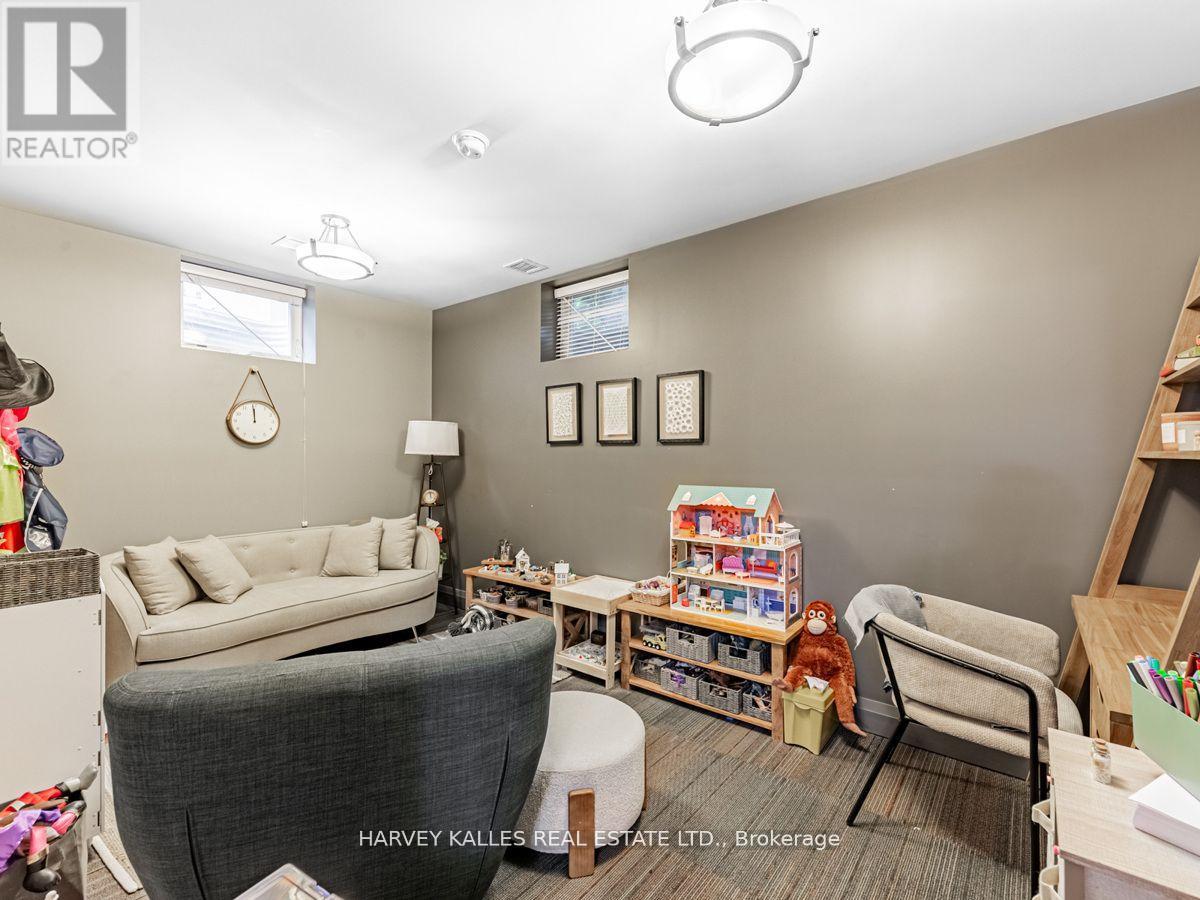 80 Centre Street, Vaughan, Ontario  L4J 1E9 - Photo 37 - N12408820