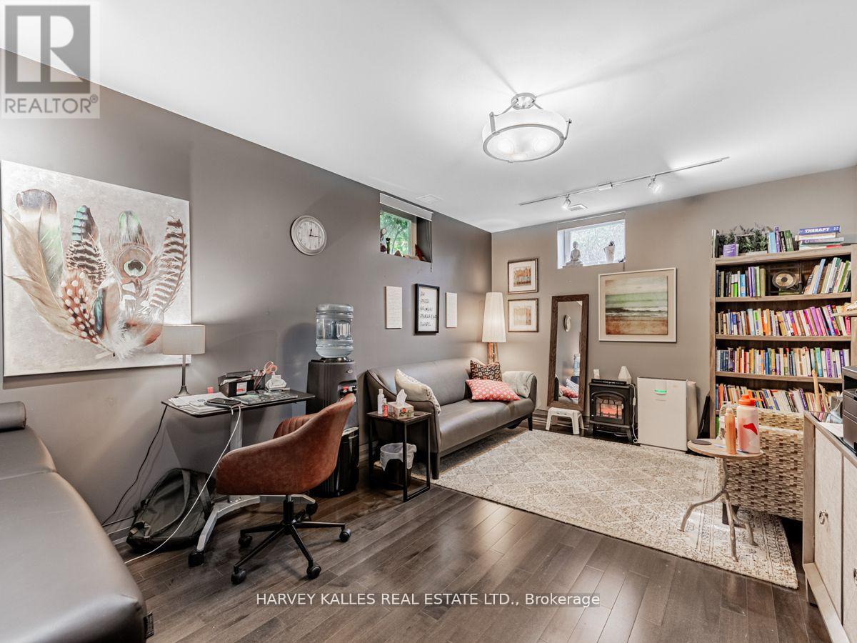 80 Centre Street, Vaughan, Ontario  L4J 1E9 - Photo 39 - N12408820