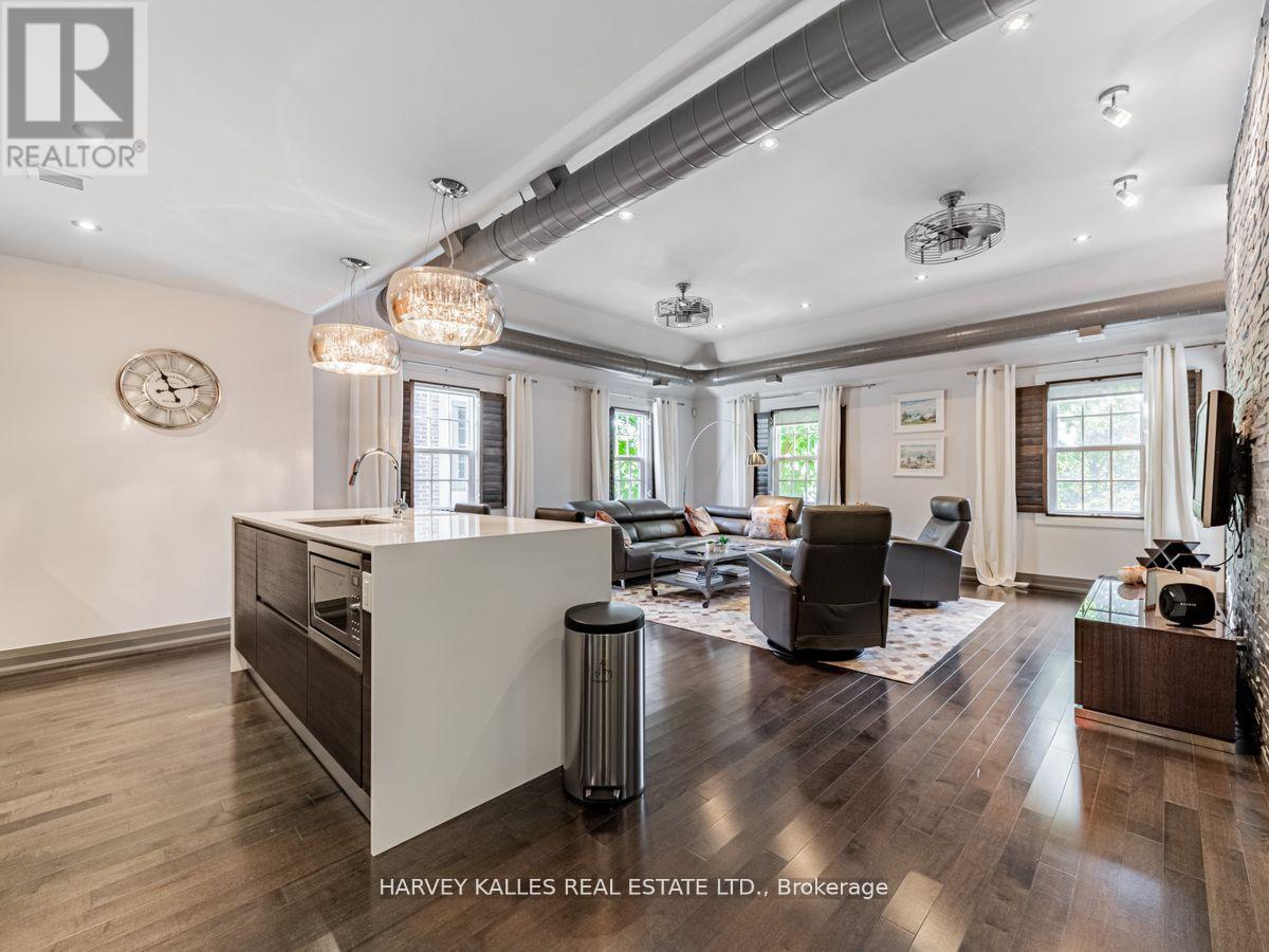 80 Centre Street, Vaughan, Ontario  L4J 1E9 - Photo 7 - N12408820