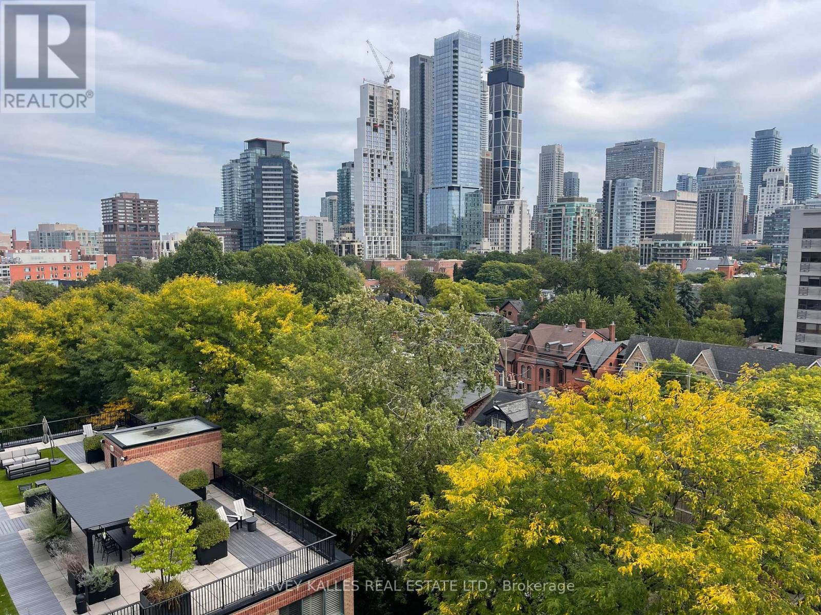 805 - 151 Avenue Road, Toronto, Ontario M5R 2H7 - Photo 13 - C12425040