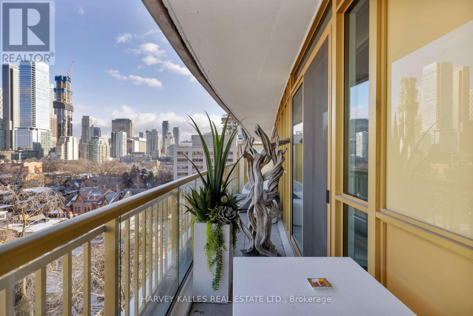 805 - 151 Avenue Road, Toronto, Ontario M5R 2H7 - Photo 14 - C12425040