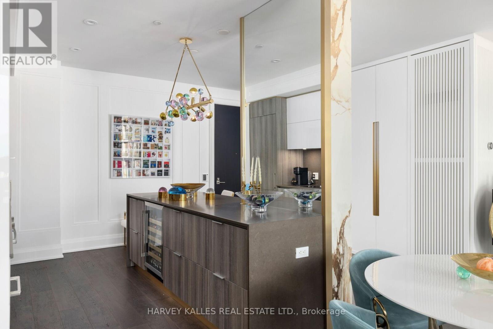 805 - 151 Avenue Road, Toronto, Ontario M5R 2H7 - Photo 21 - C12425040