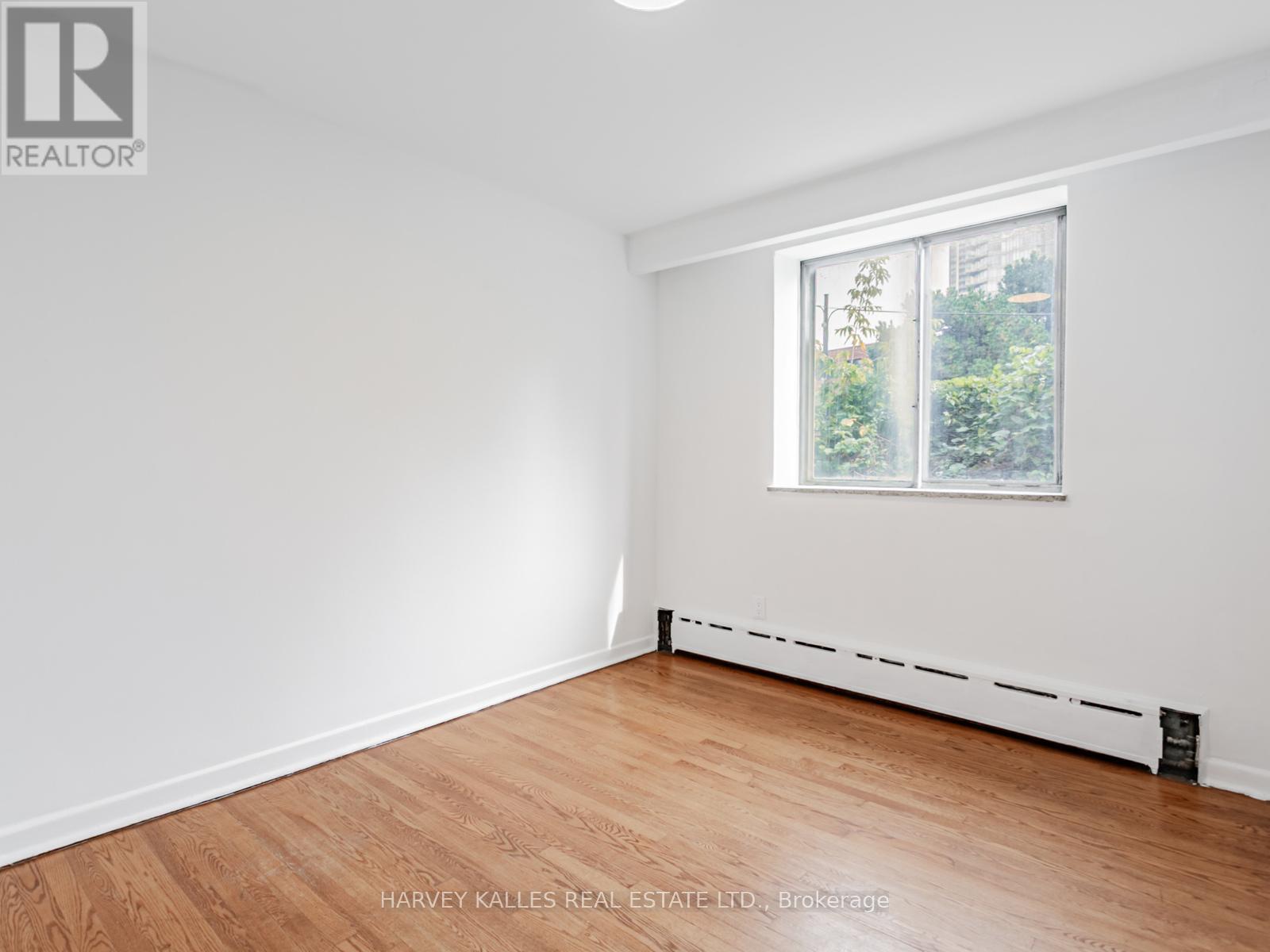 25 Windermere Avenue, Toronto, Ontario M6S 3J3 - Photo 13 - W12429049