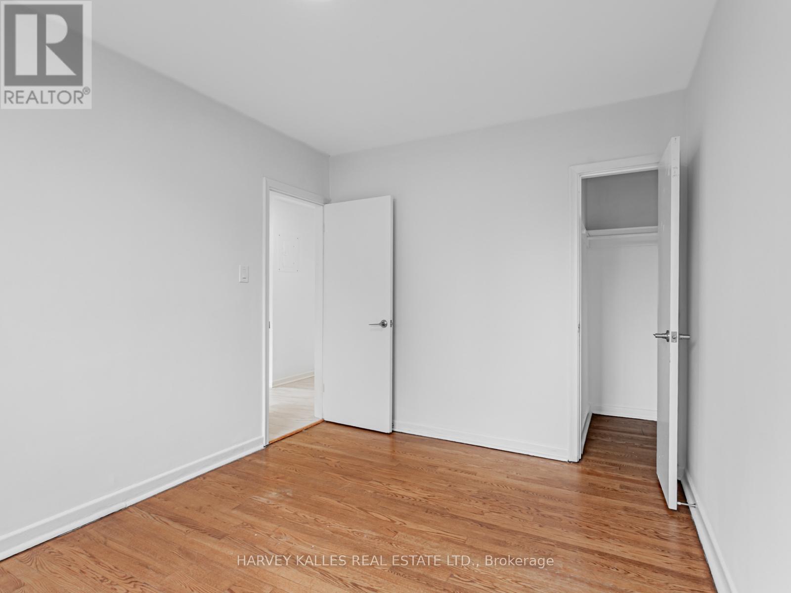 25 Windermere Avenue, Toronto, Ontario M6S 3J3 - Photo 14 - W12429049