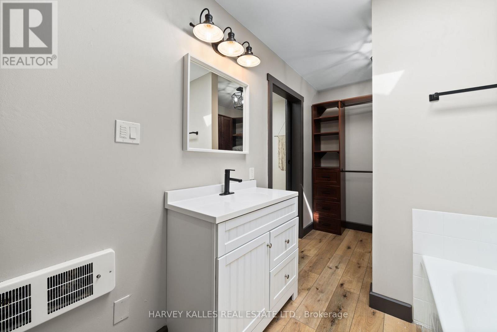 22 Demille Street, Prince Edward County, Ontario K0K 2T0 - Photo 22 - X12432284