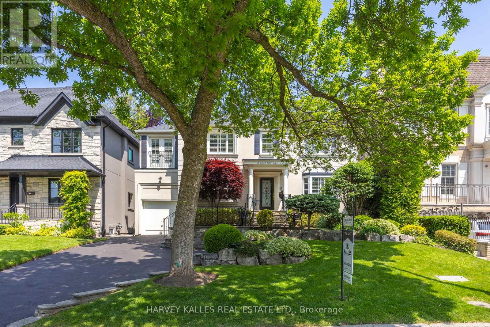 26 FOREST RIDGE DRIVE, Toronto, Ontario