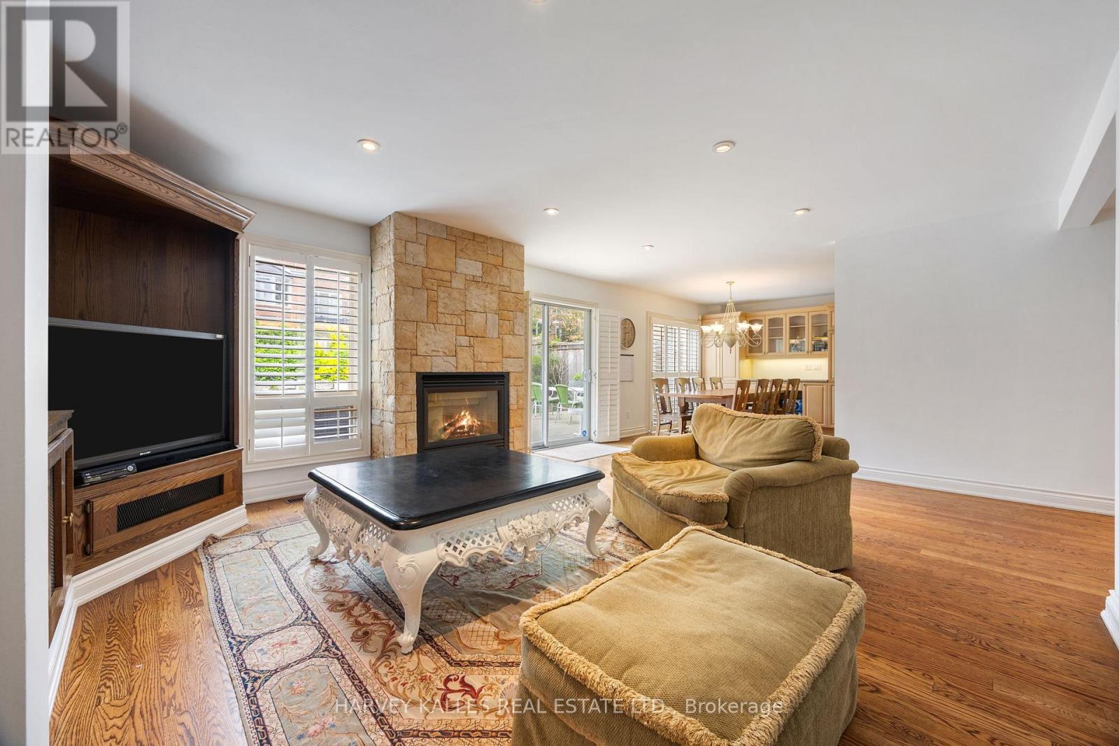 26 Forest Ridge Drive, Toronto, Ontario  M6B 1H3 - Photo 16 - C12438515