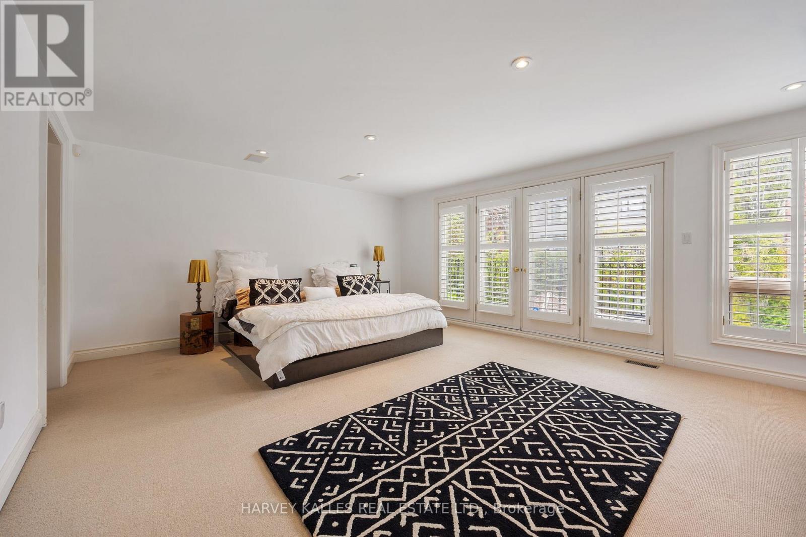 26 Forest Ridge Drive, Toronto, Ontario  M6B 1H3 - Photo 20 - C12438515