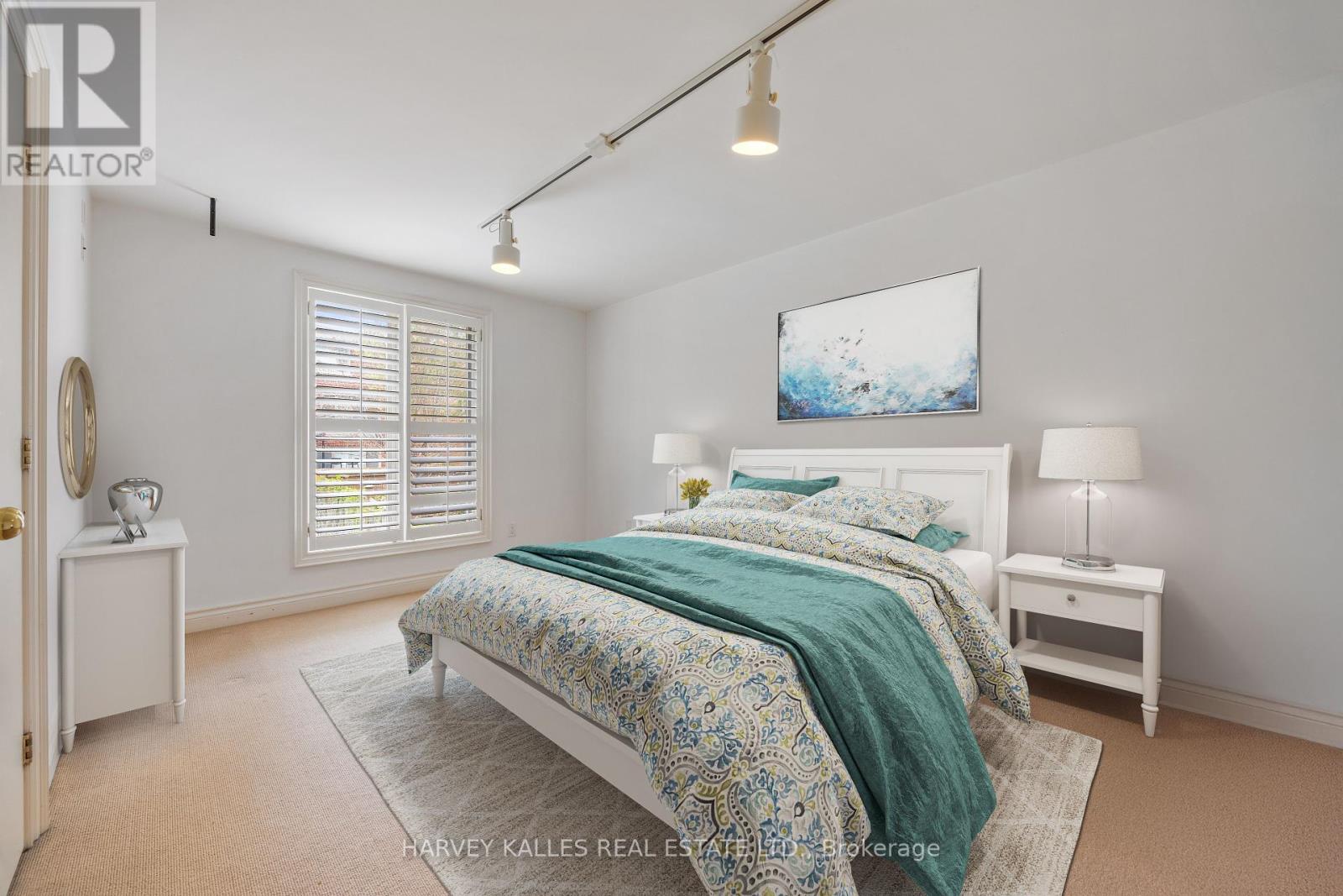 26 Forest Ridge Drive, Toronto, Ontario  M6B 1H3 - Photo 25 - C12438515