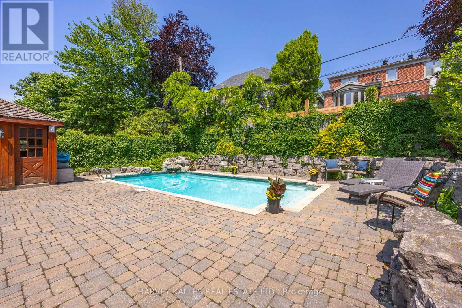 26 Forest Ridge Drive, Toronto, Ontario  M6B 1H3 - Photo 37 - C12438515