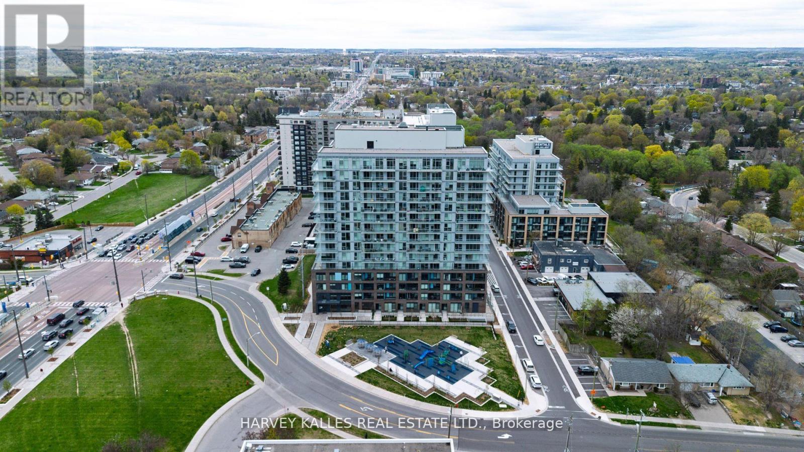 305 - 185 DEERFIELD ROAD, Newmarket, Ontario