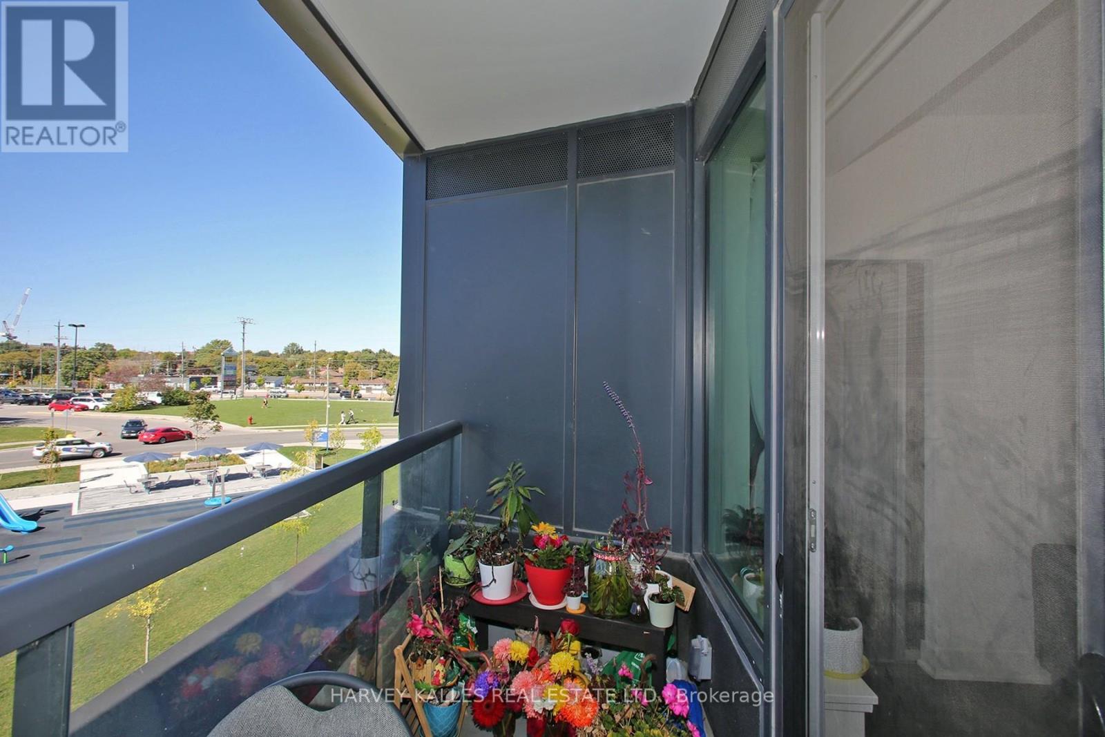 305 - 185 Deerfield Road, Newmarket, Ontario L3Y 0G7 - Photo 15 - N12446363