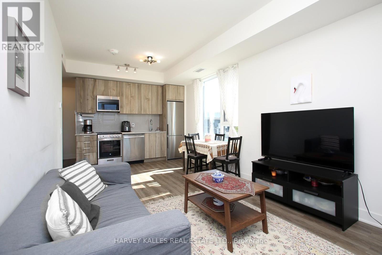 305 - 185 Deerfield Road, Newmarket, Ontario L3Y 0G7 - Photo 6 - N12446363